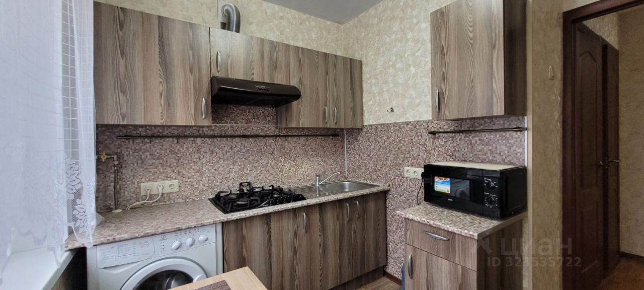 Аренда 2-комн квартиры на вторичном рынке Домодедово, площадь Гагарина, 7/7