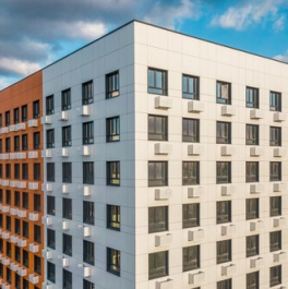 Продажа 3-комн квартиры на вторичном рынке улица Лётчика Ульянина,  д. 2