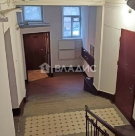 Продажа 1-комн квартиры на вторичном рынке линия 10-я В.О.,  д. 13