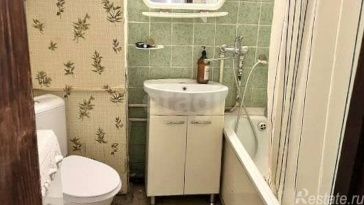 Продажа 1-комн квартиры на вторичном рынке улица Барышиха,  д. 34