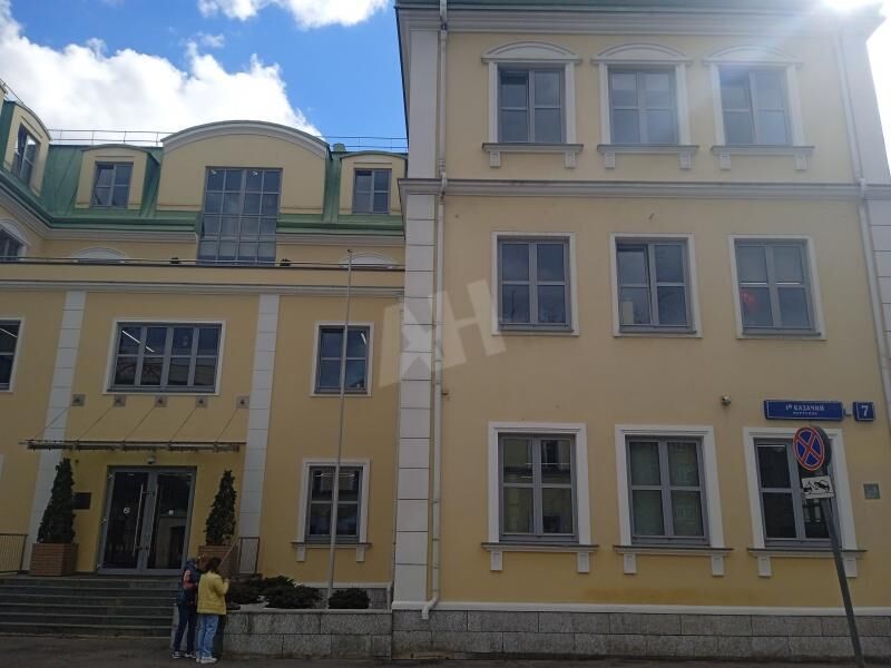 Аренда торгового помещения 1й Казачий пер