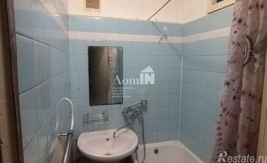 Продажа 1-комн квартиры на вторичном рынке Космонавтов пр-кт,  д. 52,  к. 4