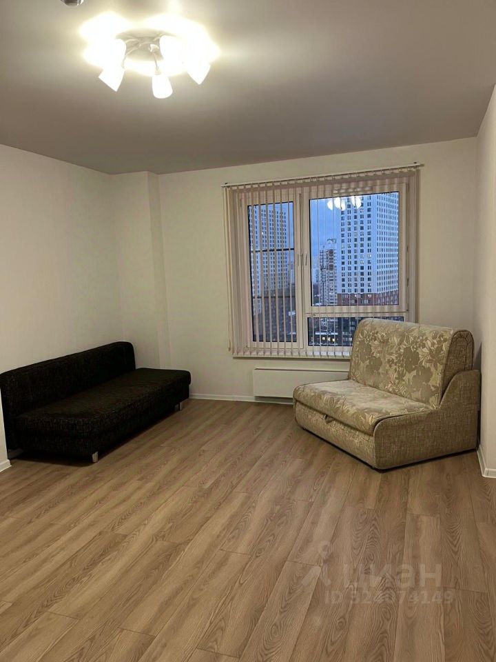 Аренда 2-комн квартиры на вторичном рынке Очаковское шоссе, 7