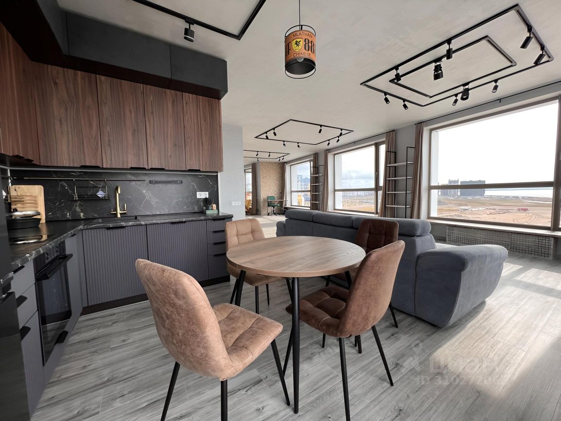 Продажа 4-комн квартиры на вторичном рынке улица Челюскина, 8