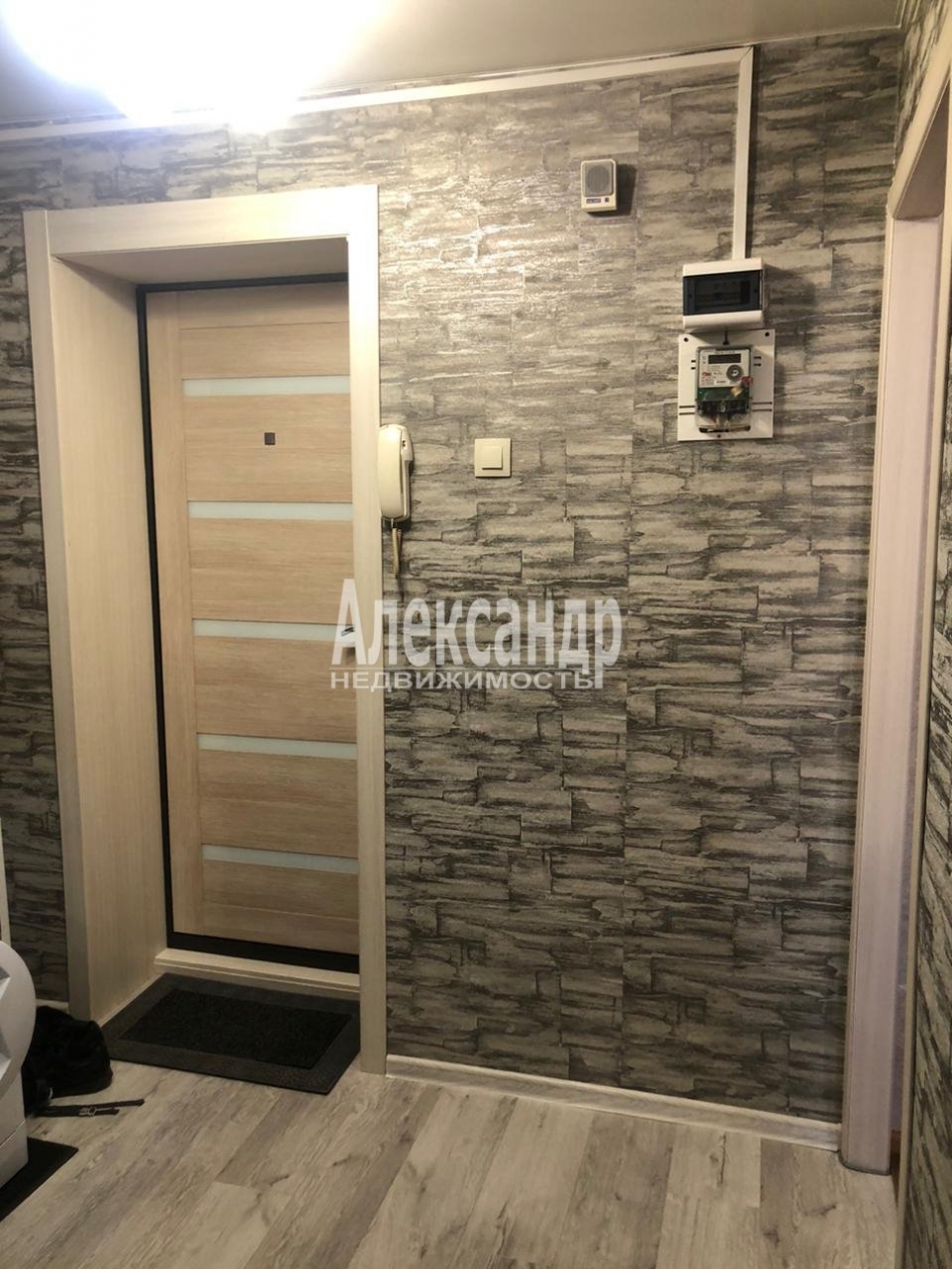 Продажа 1-комн квартиры на вторичном рынке Колпино г., Павловская ул. ,  д. 54,  к. 2