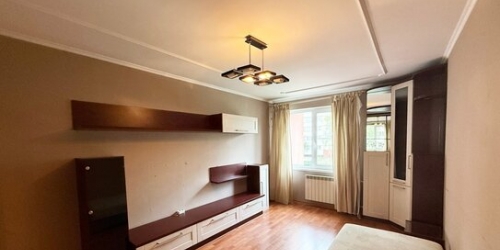 2-комн квартира улица Генерала Симоняка,  д. 14