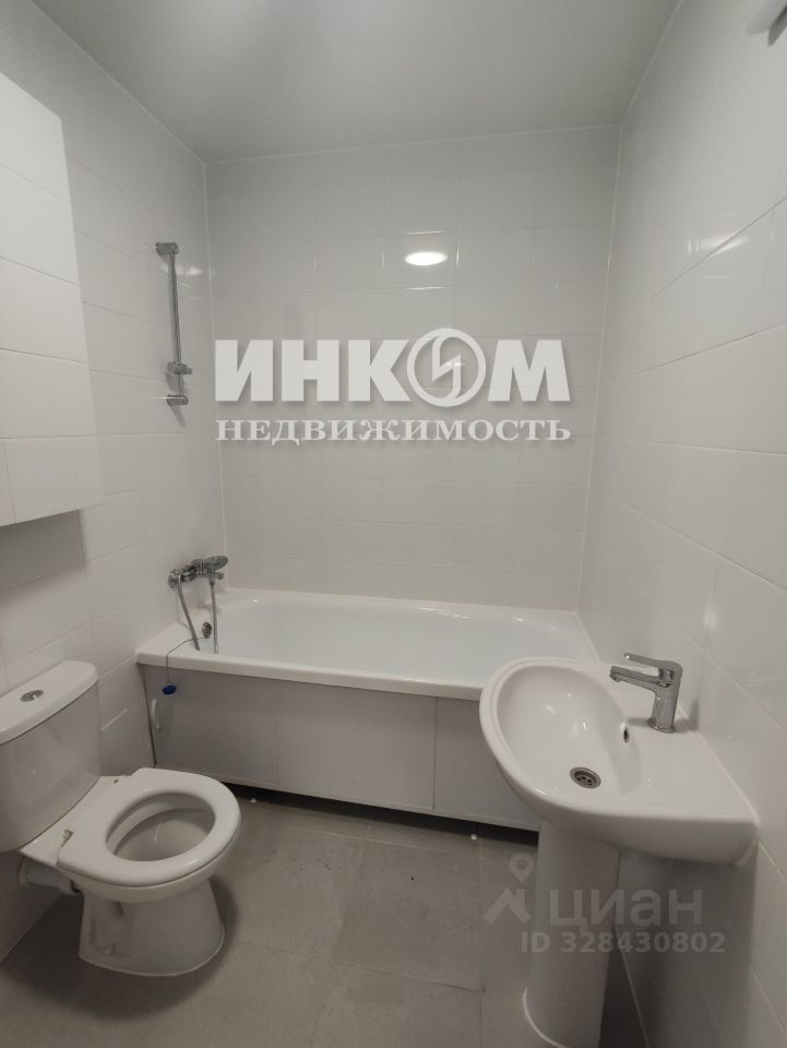 Продажа 2-комн квартиры на вторичном рынке Совхозная улица, 10А