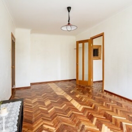 Продажа 2-комн квартиры на вторичном рынке Пушкин г, Алексея Толстого б-р,  д. 10