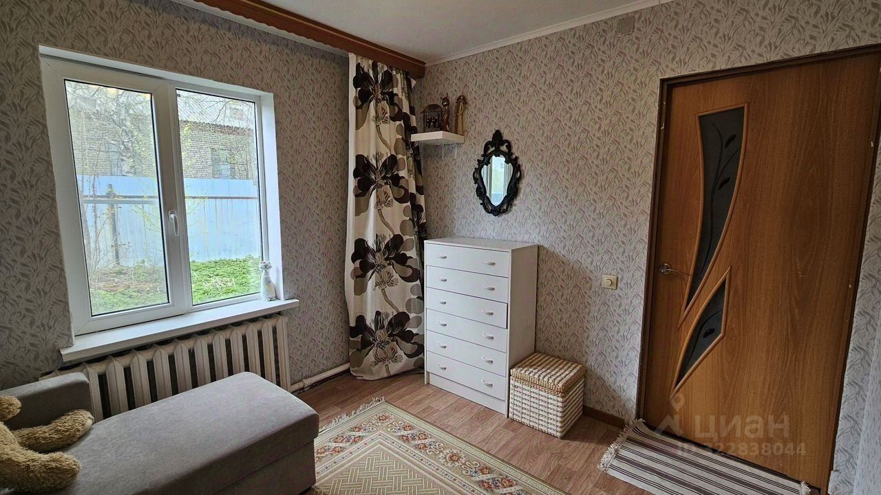 Продажа 2-комн квартиры на вторичном рынке Рощино пгт, улица Железнодорожная, 59