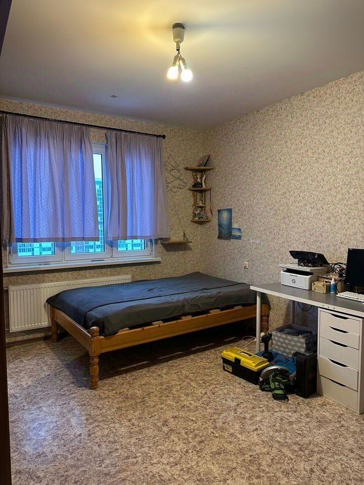 Продажа 4-комн квартиры на вторичном рынке Богатырский проспект, 50к1