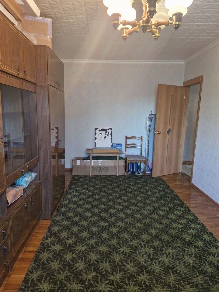 Продажа 3-комн квартиры на вторичном рынке Октябрьский пгт, улица Ленина, 40