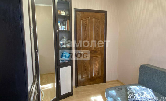 Продажа 3-комн квартиры на вторичном рынке микрорайон Северный, 1-я Коммунистическая улица,  д. 38