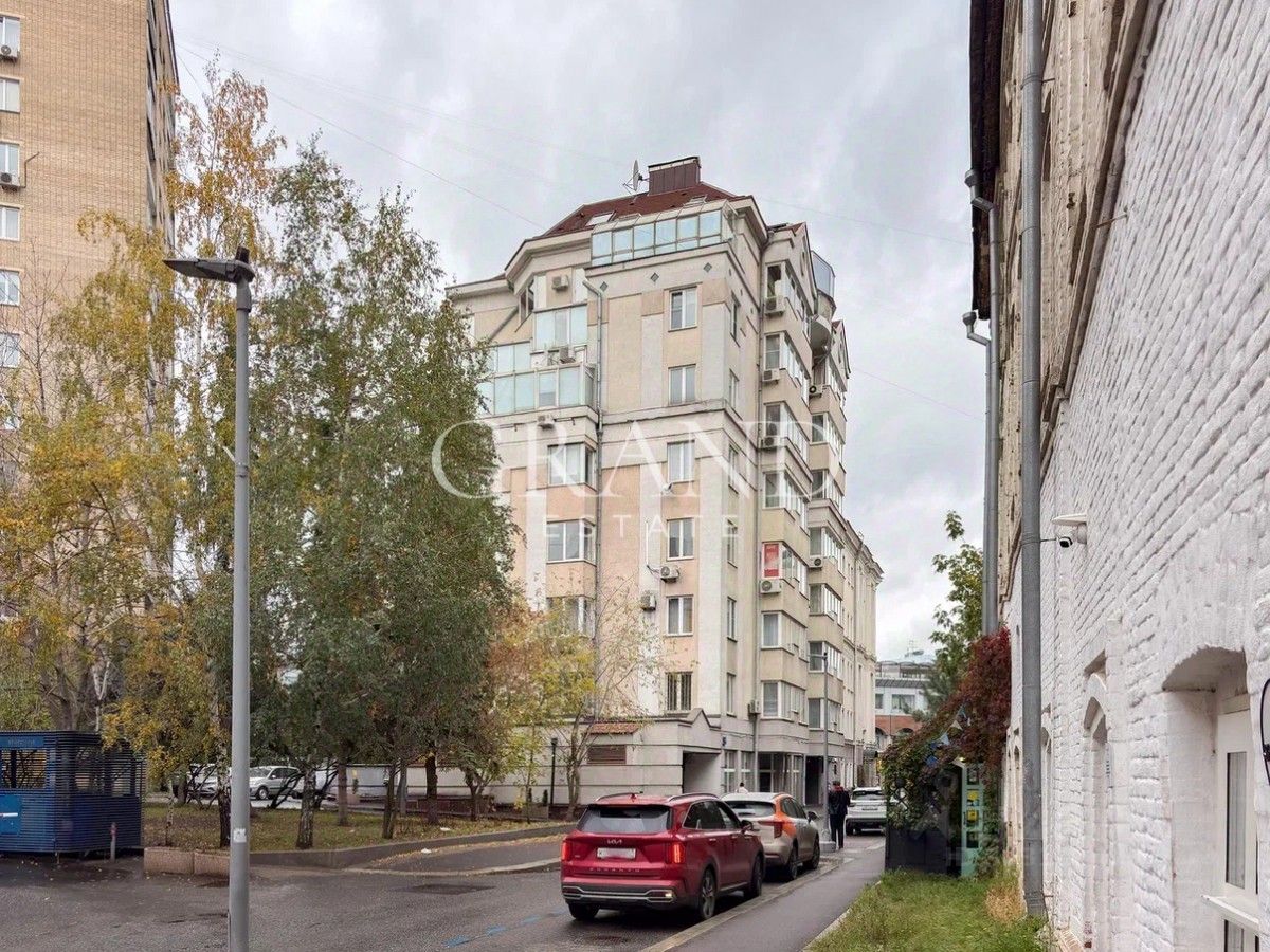 Продажа 6-комн квартиры на вторичном рынке улица Большая Якиманка, 17/2С2