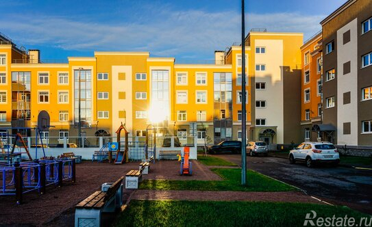 Продажа 2-комн квартиры на вторичном рынке Сертолово-2, ул Тихвинская,  д. 10,  к. 2