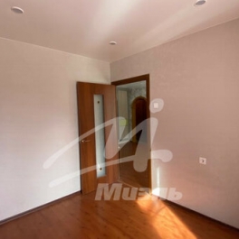 Аренда 4-комн квартиры на вторичном рынке Шенкурский проезд,  д. 12А