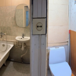Продажа 4-комн квартиры на вторичном рынке Клязьминская улица,  д. 10 к1