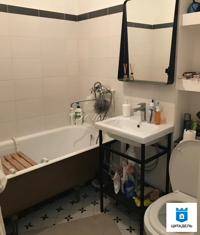 Продажа 2-комн квартиры на вторичном рынке Клин, ул. Театральная,  д. 2/5