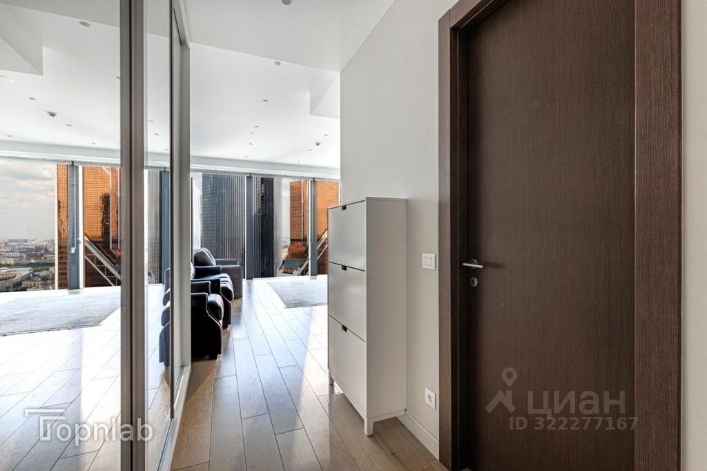 Продажа 1-комн квартиры на вторичном рынке 1-й Красногвардейский проезд, 22с1