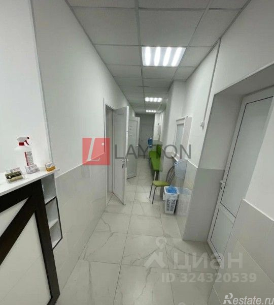 Продажа торгового помещения улица Юных Ленинцев,  д. 42 с1