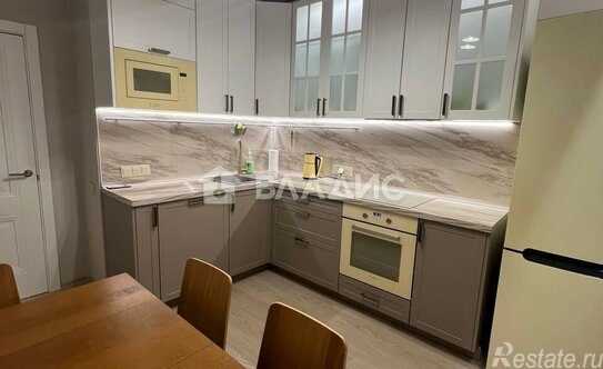 Продажа 2-комн квартиры на вторичном рынке ул Логинова,  д. 5,  к. 2