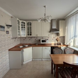 Продажа 3-комн квартиры на вторичном рынке Олимпийский проспект