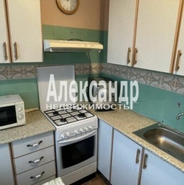 Продажа 2-комн квартиры на вторичном рынке Северный пр-кт,  д. 61 к1