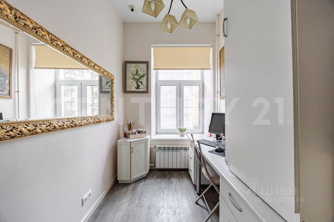 Продажа 1-комн квартиры на вторичном рынке Витебская улица, 19