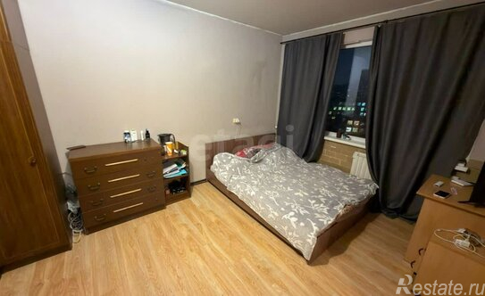 Продажа 3-комн квартиры на вторичном рынке Ветеранов пр-кт,  д. 1,  к. 1