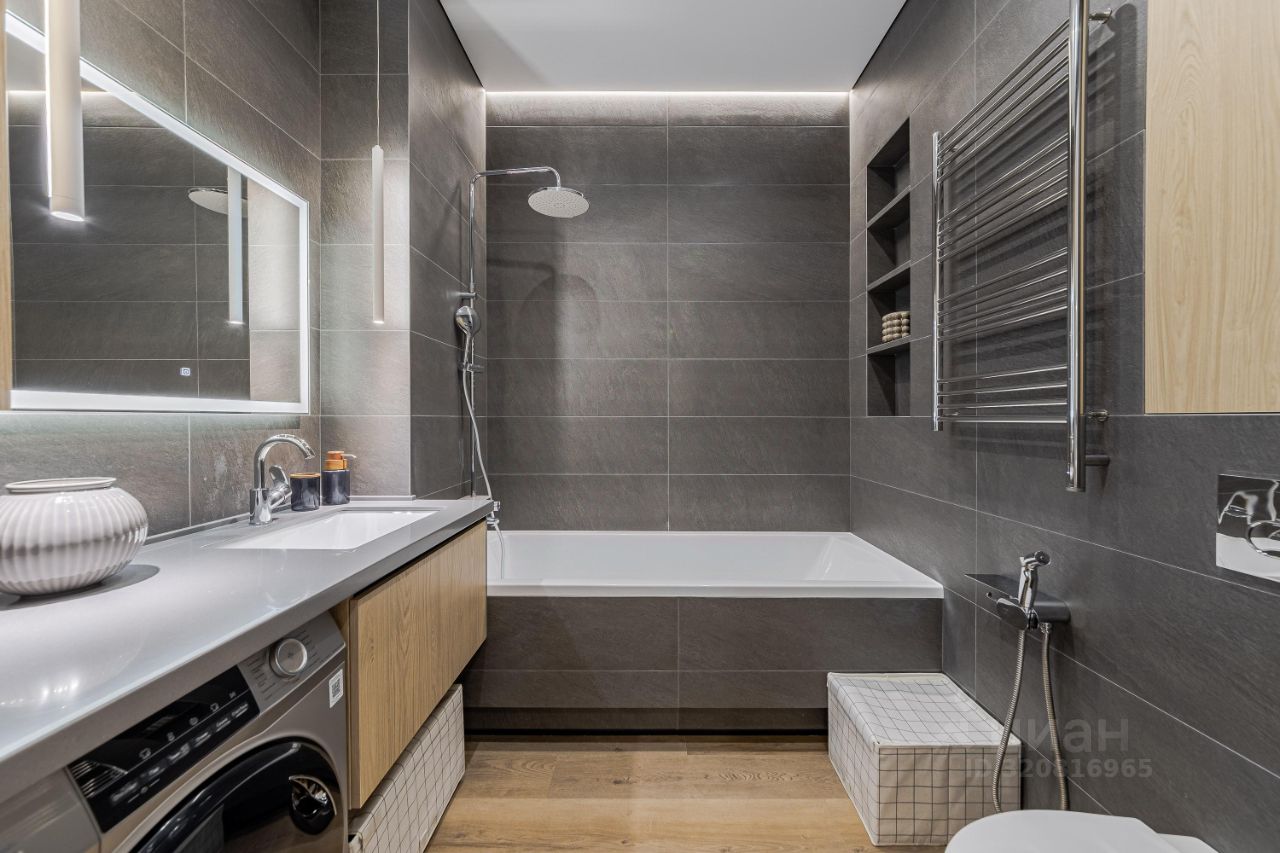 Продажа 2-комн квартиры на вторичном рынке Новоалексеевская улица, 16к2