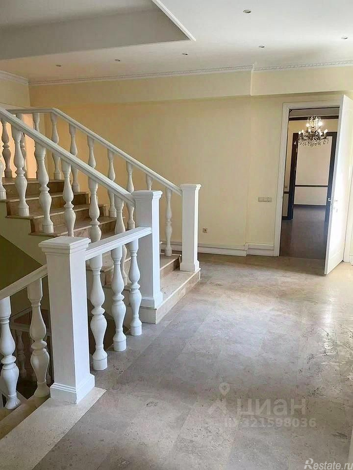 Аренда отдельного здания Шубинский пер,  д. 6,  к. 4