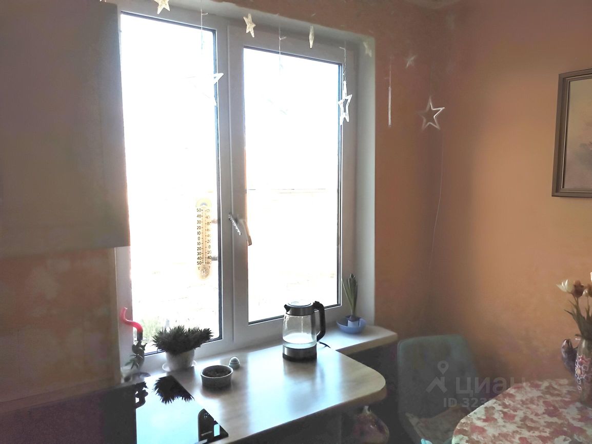 Продажа 3-комн квартиры на вторичном рынке Фруктовая улица, 9А