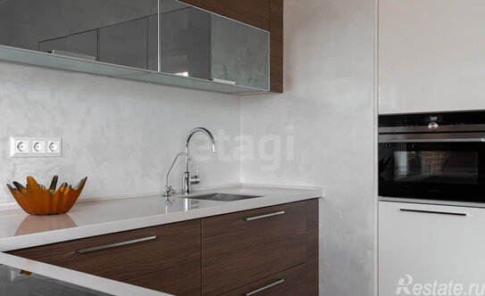 Продажа 3-комн квартиры на вторичном рынке улица Ворошилова,  д. 27 к2