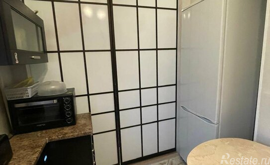 Продажа 2-комн квартиры на вторичном рынке Пушкин г, Оранжерейная ул,  д. 63