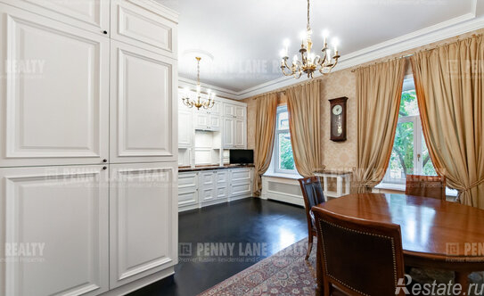 Аренда 4-комн квартиры на вторичном рынке Пожарский пер,  д. 9