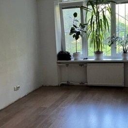 Продажа 3-комн квартиры на вторичном рынке Науки пр-кт,  д. 40