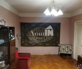 Продать Квартиры вторичка Космонавтов пр-кт  52 4