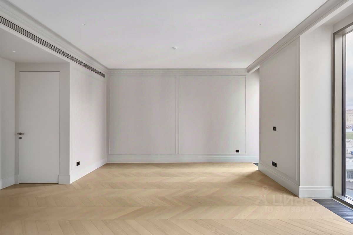 Продажа 2-комн квартиры на вторичном рынке улица Братьев Фонченко, вл3