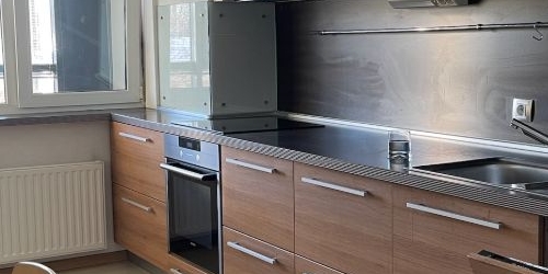 1-комн квартира улица Матроса Железняка, 57