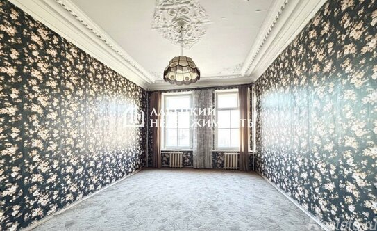 Продажа 5-комн квартиры на вторичном рынке ул Достоевского,  д. 10