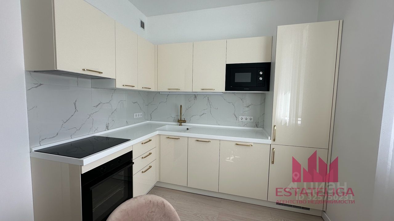 Продажа 3-комн квартиры на вторичном рынке улица Усачева, 29К7