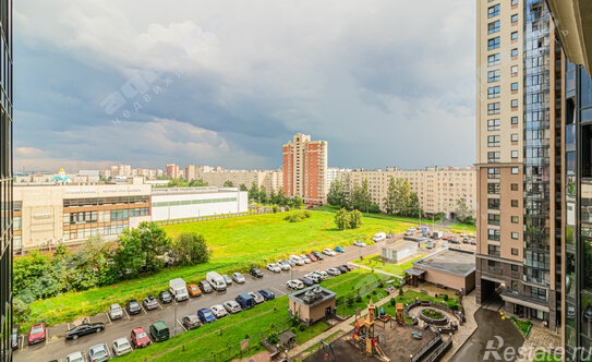 Продажа 2-комн квартиры на вторичном рынке Будапештская ул,  д. 102