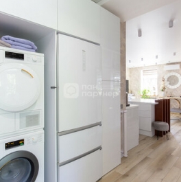 Продажа 3-комн квартиры на вторичном рынке Петровский пр-кт,  д. 20,  к. 5