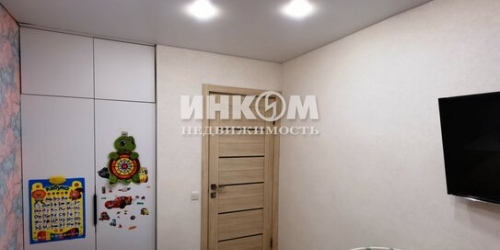 2-комн квартира ул Михайлова,  д. 30/8