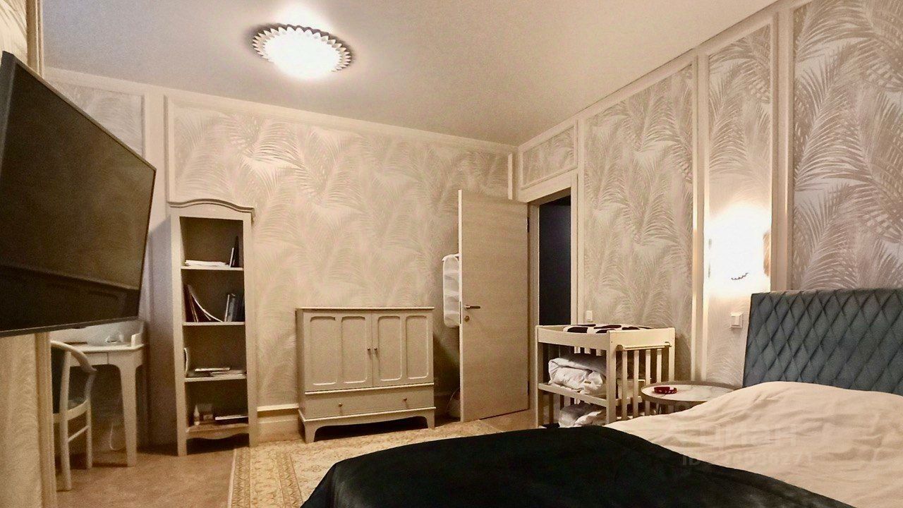 Продажа 3-комн квартиры на вторичном рынке пос. Ильичево, улица Парковая, 24
