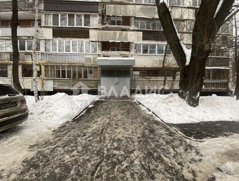 Продажа 2-комн квартиры на вторичном рынке Анадырский проезд, 61
