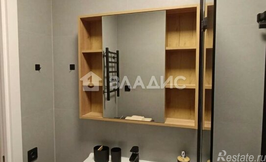 Продажа 2-комн квартиры на вторичном рынке Молодогвардейская улица,  д. 18