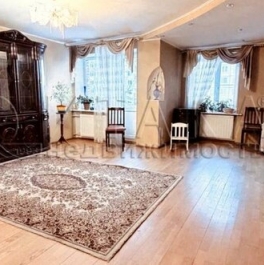 Продажа 4-комн квартиры на вторичном рынке Просвещения пр-кт,  д. 46 к1