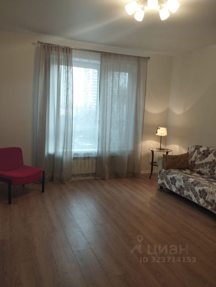 Аренда 2-комн квартиры на вторичном рынке Шелихова проезд,  д. 9к1