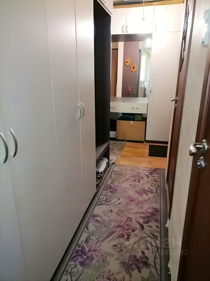 Продажа 3-комн квартиры на вторичном рынке пос. Янино-1, улица Новая, 14Ак1
