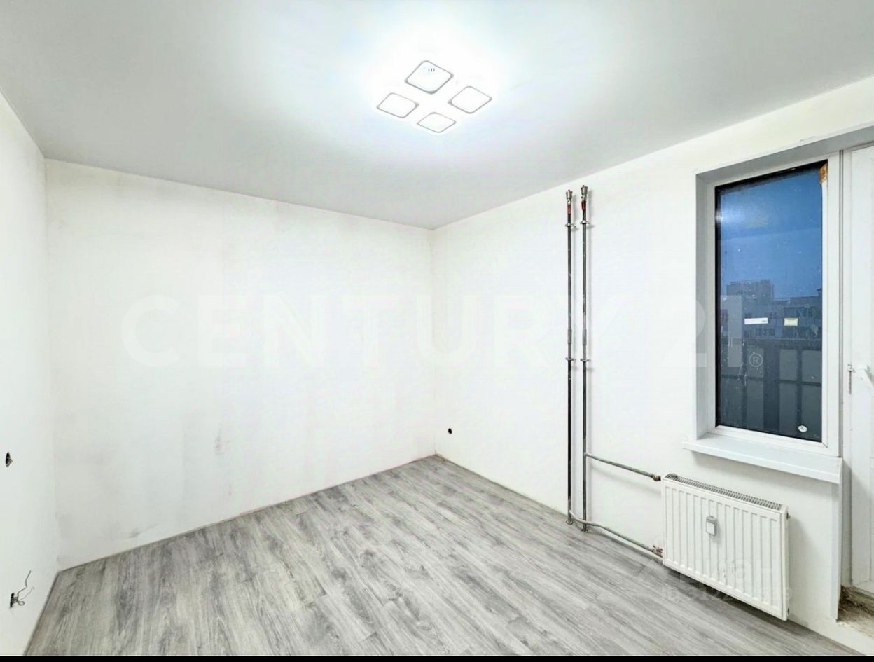 Продажа 3-комн квартиры на вторичном рынке пос. Шушары, Московское шоссе, 256к3